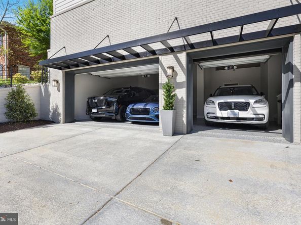 3812 N Nelson Street, Arlington VA 22207