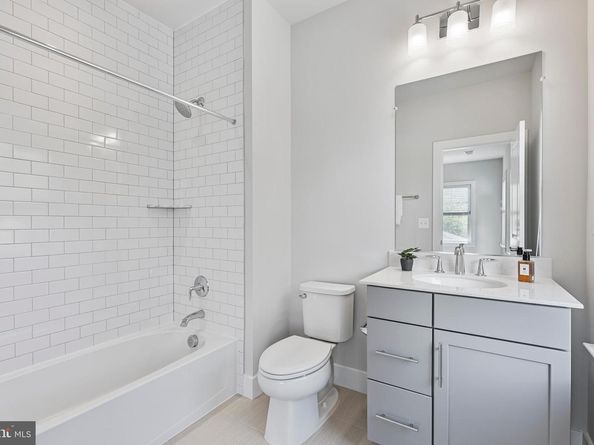 3812 N Nelson Street, Arlington VA 22207