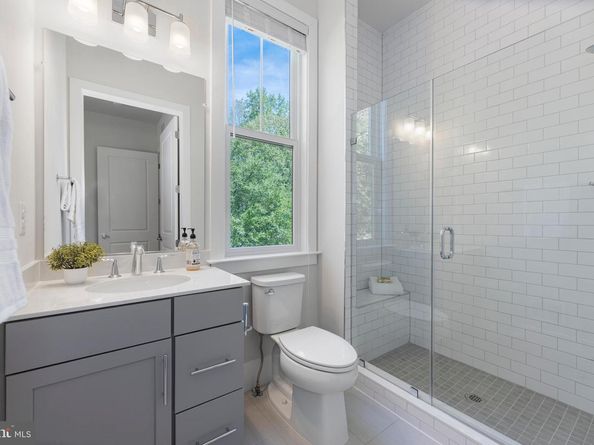 3812 N Nelson Street, Arlington VA 22207