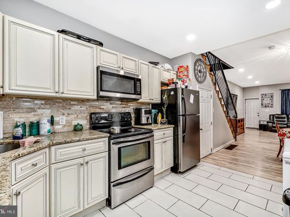 3963 Brown Street, Philadelphia PA 19104