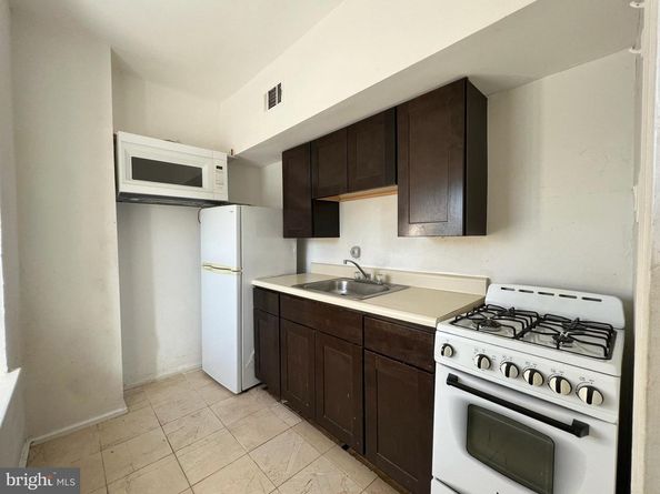 5134 Spruce Street, Philadelphia PA 19139