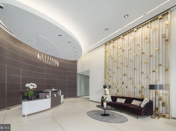 2101 Market Street 302, Philadelphia PA 19103