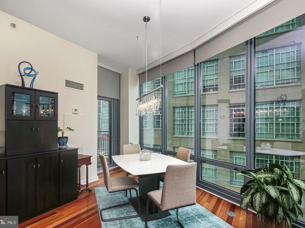 2101 Market Street 302, Philadelphia PA 19103