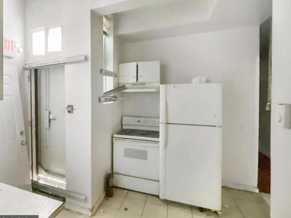 2130 N 19TH Street, Philadelphia PA 19121