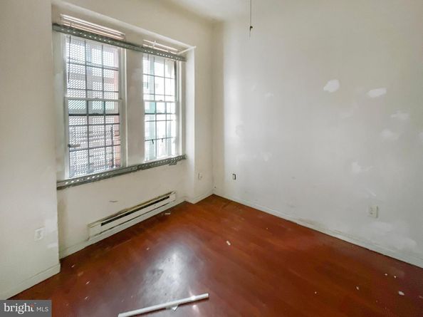 2130 N 19TH Street, Philadelphia PA 19121