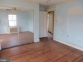 22 S Linden Avenue, Upper Darby PA 19082