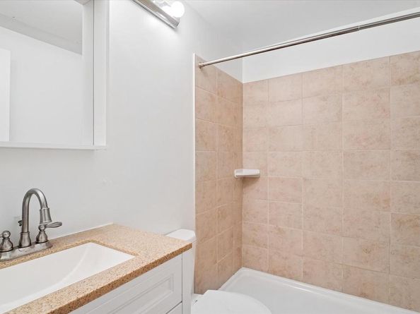 246 N 3rd Street 4CD, Philadelphia PA 19106