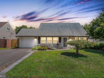 16 Iris Road