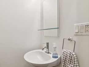 1606 Chestnut Street 3, Philadelphia PA 19103