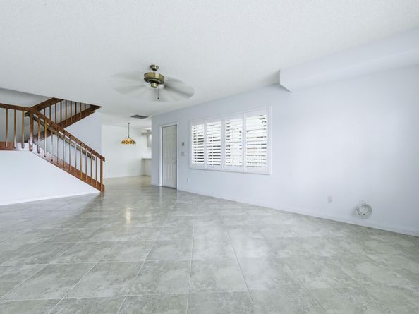 1809 Middleton Way, West Palm Beach FL 33409