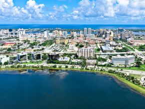 1809 Middleton Way, West Palm Beach FL 33409