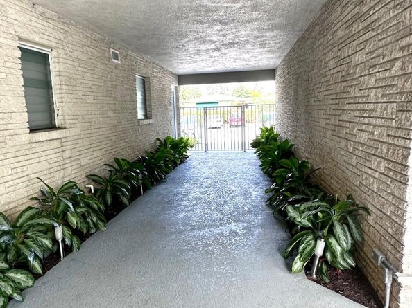 414 Seasage Drive 0030, Delray Beach FL 33483