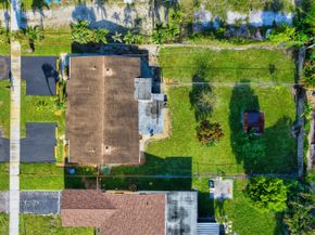 837 NW 41st Street Ab, Oakland Park FL 33309