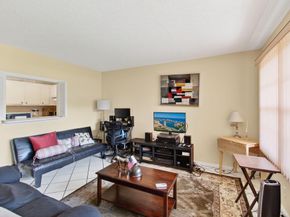 384 Fanshaw J, Boca Raton FL 33434