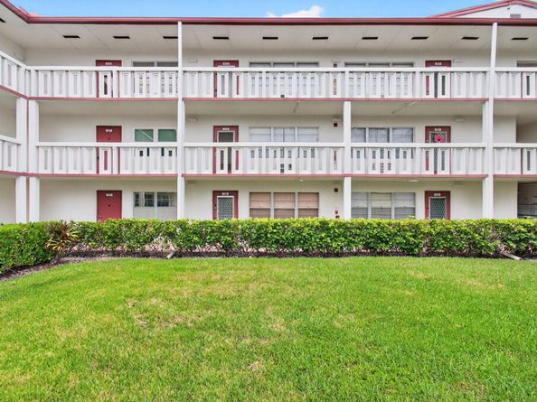 384 Fanshaw J, Boca Raton FL 33434