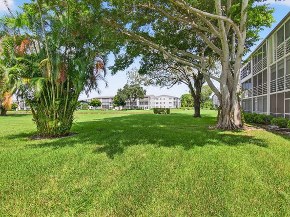 384 Fanshaw J, Boca Raton FL 33434