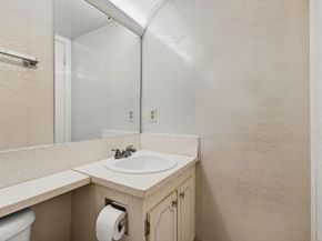 384 Fanshaw J, Boca Raton FL 33434