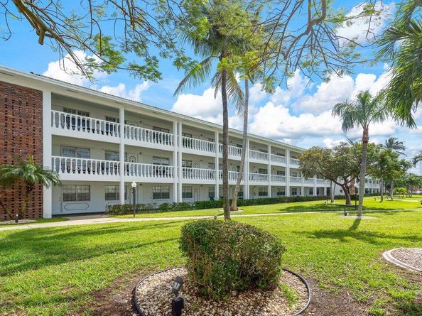 2455 NE 51st Street E102, Fort Lauderdale FL 33308