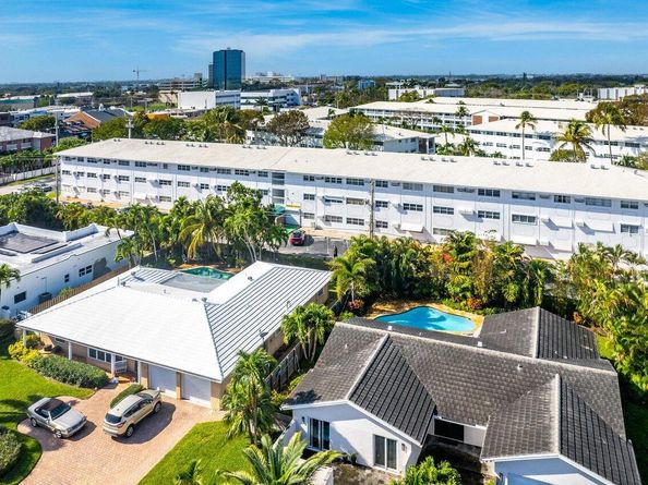 2455 NE 51st Street E102, Fort Lauderdale FL 33308