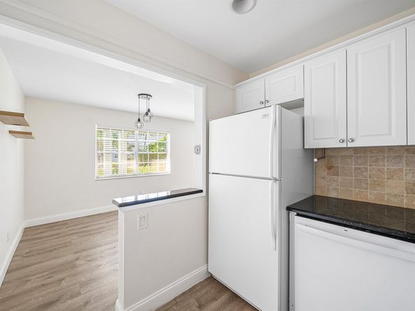 2455 NE 51st Street E102, Fort Lauderdale FL 33308