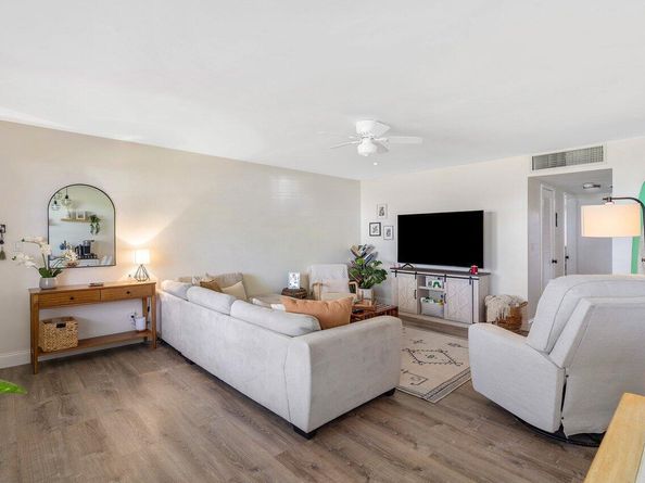 2455 NE 51st Street E102, Fort Lauderdale FL 33308