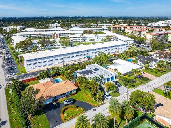 2455 NE 51st Street E102, Fort Lauderdale FL 33308