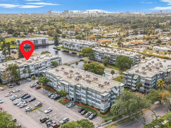 2751 Taft St 208, Hollywood FL 33020