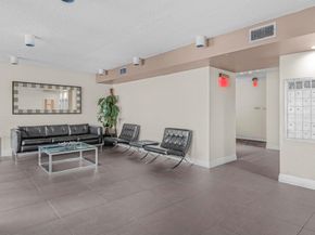 2751 Taft St 208, Hollywood FL 33020