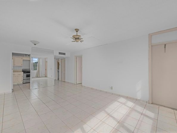 2751 Taft St 208, Hollywood FL 33020