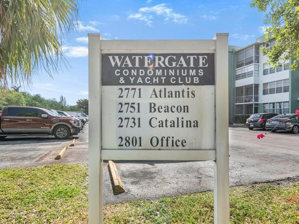 2751 Taft St 208, Hollywood FL 33020