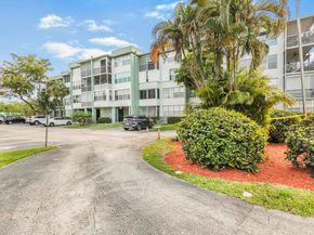 2751 Taft St 208, Hollywood FL 33020