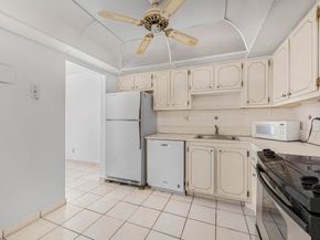 2751 Taft St 208, Hollywood FL 33020