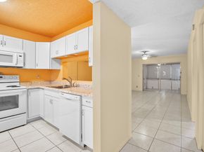 3071 Holiday Springs Blvd 102, Margate FL 33063