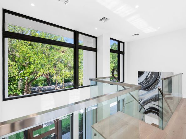 1544 Ponce De Leon Dr, Fort Lauderdale FL 33301