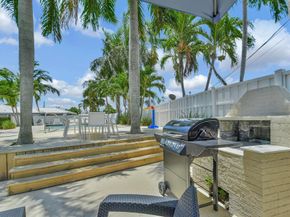 2780 NE 5th Street, Pompano Beach FL 33062