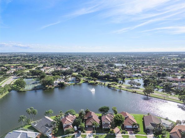 18916 Red Coral Way, Boca Raton FL 33498