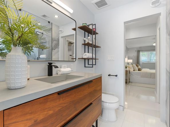 4841 NE 28th Ave, Fort Lauderdale FL 33308