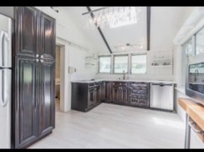 7260 SW 76th St, Miami FL 33143