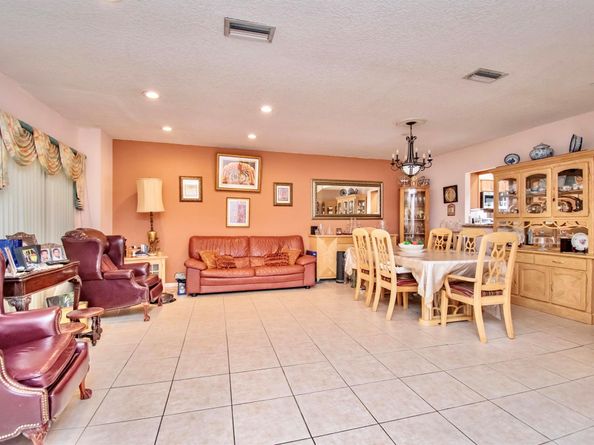 6640 Thornhill Court, Boca Raton FL 33433