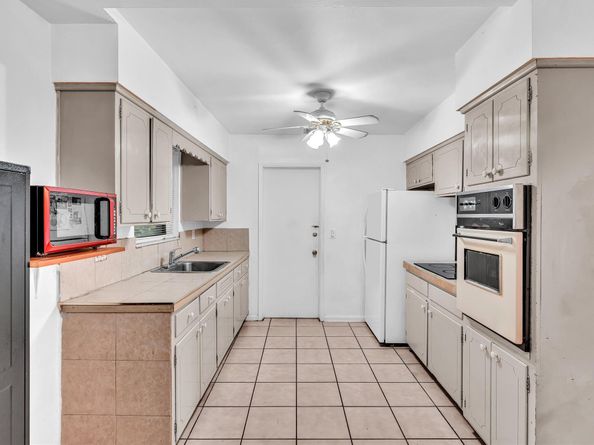 5702 Jefferson Street, Hollywood FL 33023