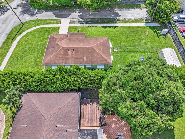 5702 Jefferson Street, Hollywood FL 33023