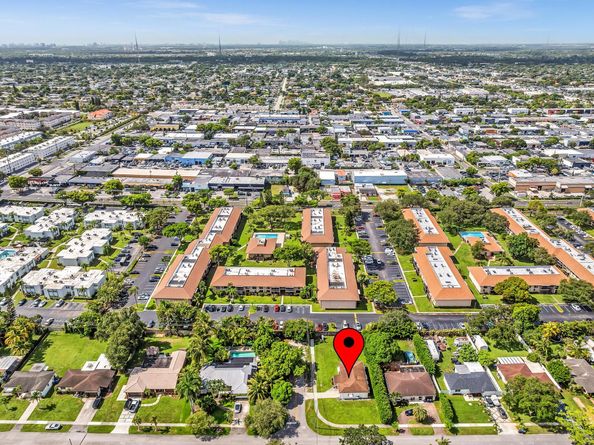 5702 Jefferson Street, Hollywood FL 33023