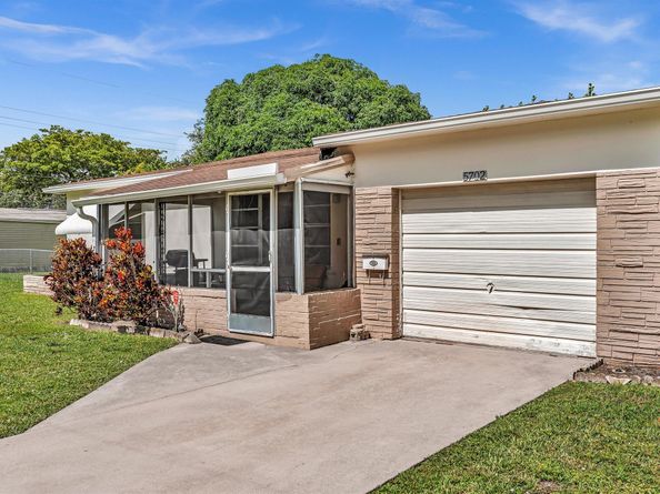 5702 Jefferson Street, Hollywood FL 33023