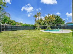 5512 Cleveland St, Hollywood FL 33021