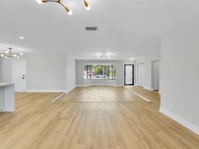 5512 Cleveland St, Hollywood FL 33021