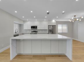 5512 Cleveland St, Hollywood FL 33021