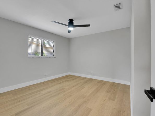 5512 Cleveland St, Hollywood FL 33021