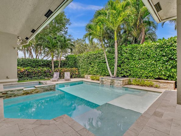 4122 NW 67th Ter, Coral Springs FL 33067
