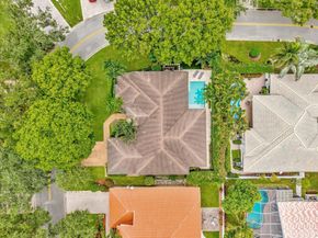 4122 NW 67th Ter, Coral Springs FL 33067
