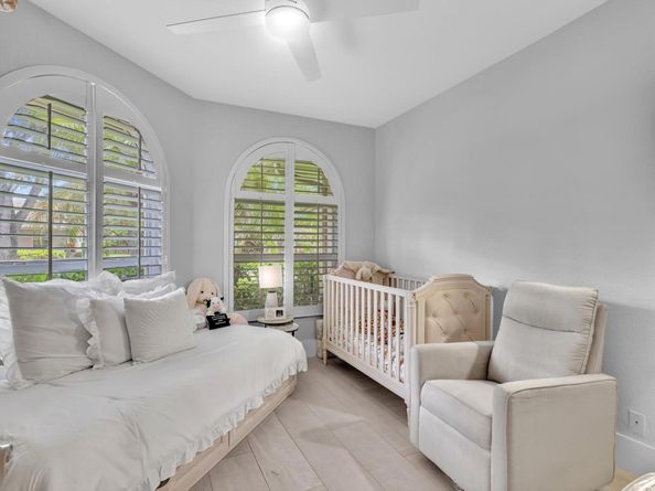 4122 NW 67th Ter, Coral Springs FL 33067
